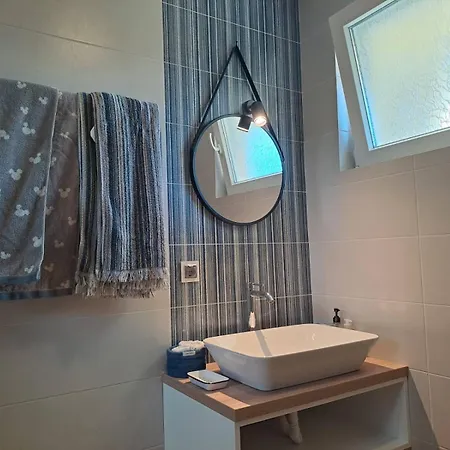 Royal Blue River Pearl *