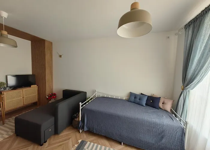 Royal Blue River Pearl